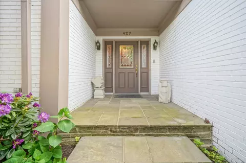 427 Sugar Tree Ln, Indianapolis, IN 46260 photo 6