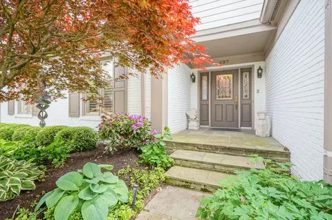427 Sugar Tree Ln, Indianapolis, IN 46260 photo 5
