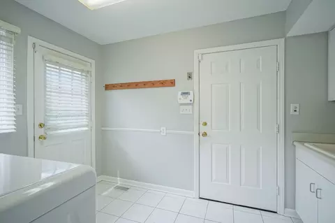427 Sugar Tree Ln, Indianapolis, IN 46260 photo 43