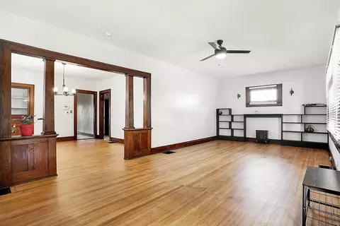 Living - 544 Eastern Ave, Indianapolis, IN 46201 photo 4 of 7