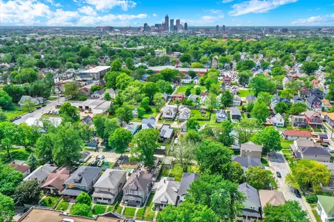 View/Area - 544 Eastern Ave, Indianapolis, IN 46201 photo 5 of 7