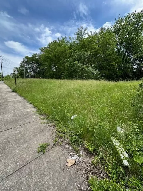 1617 E 18th St, Indianapolis, IN 46218