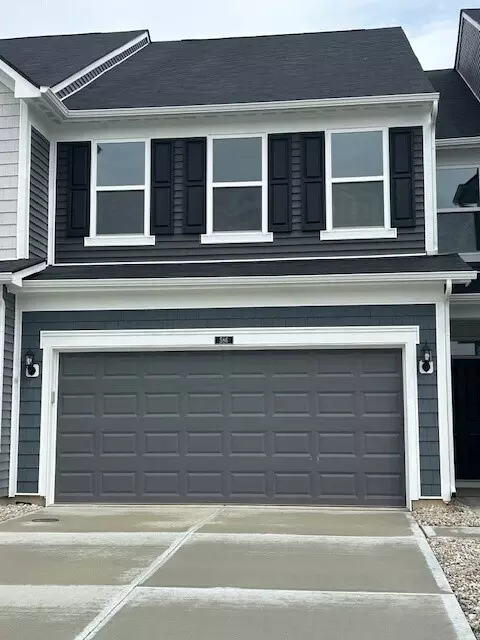 586 Axford Bay Dr, Westfield, IN 46074