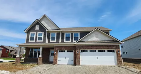 102 Belgrave Cir, Westfield, IN 46074