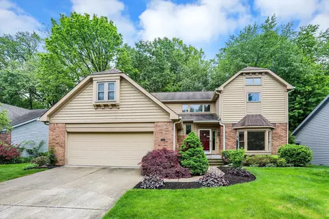 5513 Spicebush Dr, Indianapolis, IN 46254