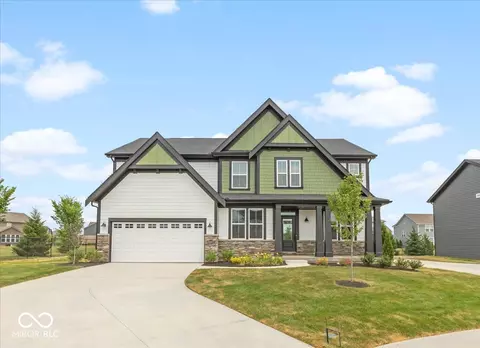 15477 Streamwood Dr, Fishers, IN 46037