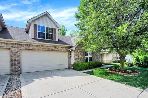 17717 Crown Pointe Ct, Noblesville, IN 46062