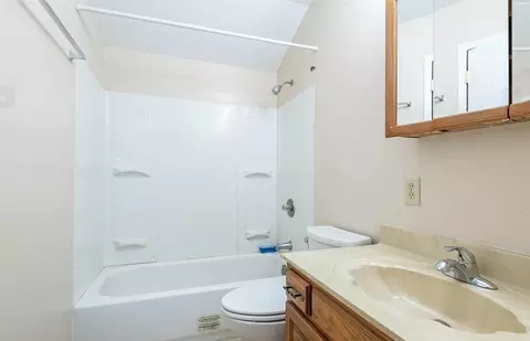 555 E Graham Pl, Bloomington, IN 47401 photo 9