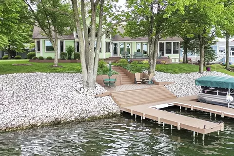 241 Mill Spgs, Coatesville, IN 46121