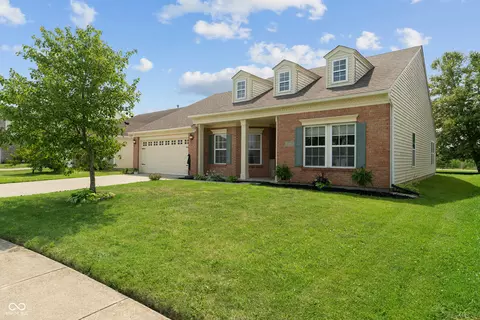 12723 White Rabbit Dr, Indianapolis, IN 46235