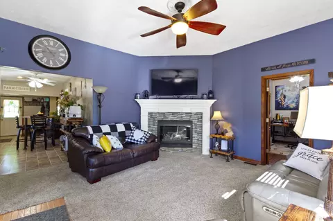 Living - 8461 S 750 W, Pendleton, IN 46064 photo 2 of 2