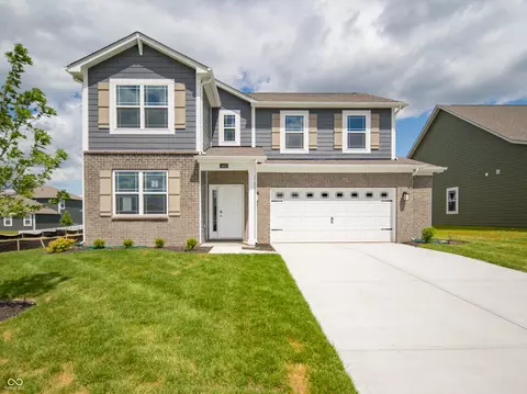 1401 Chime Ln, Greenwood, IN 46143