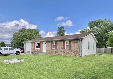 1058 Dutchman Ln, Seymour, IN 47274