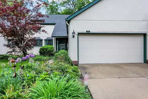 1752 Glencary Crst, Indianapolis, IN 46228