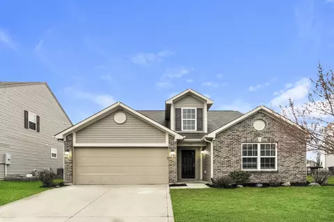 1211 Decatur Ln, Greenwood, IN 46143
