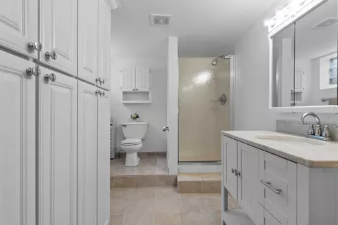 Bath - 1415 W Raymond St, Plainfield, IN 46168 photo 3 of 3
