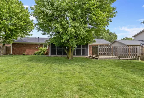 Exterior - 1415 W Raymond St, Plainfield, IN 46168 photo 2 of 3