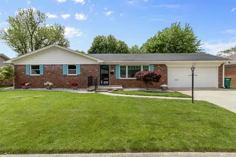 1415 W Raymond St, Plainfield, IN 46168