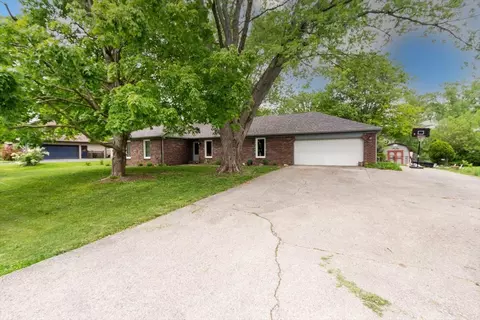 3610 E 106th St, Carmel, IN 46033