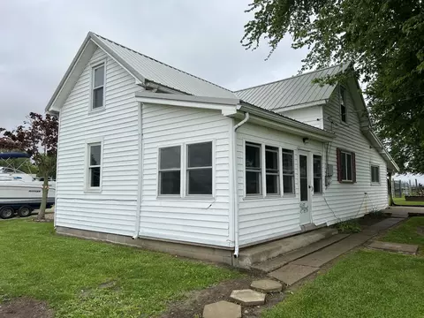 76 S Messick Rd, New Castle, IN 47362