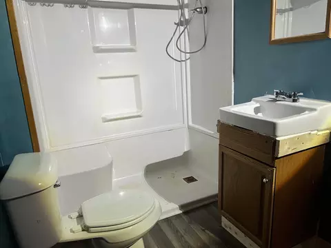 Bath - 76 S Messick Rd, New Castle, IN 47362 photo 1 of 1