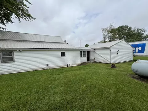 Exterior - 76 S Messick Rd, New Castle, IN 47362 photo 3 of 4
