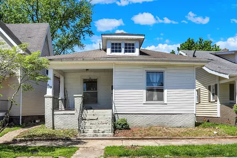219 Saint Mary St, Shelbyville, IN 46176
