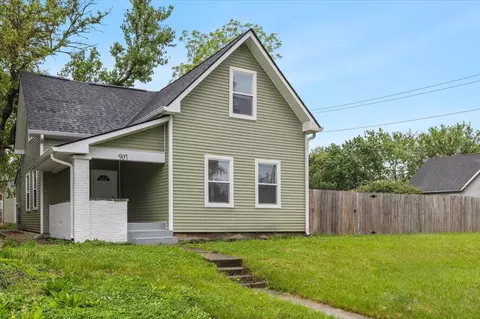 907 N Temple Ave, Indianapolis, IN 46201