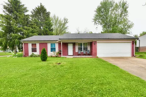 915 Brevard Dr, Indianapolis, IN 46217
