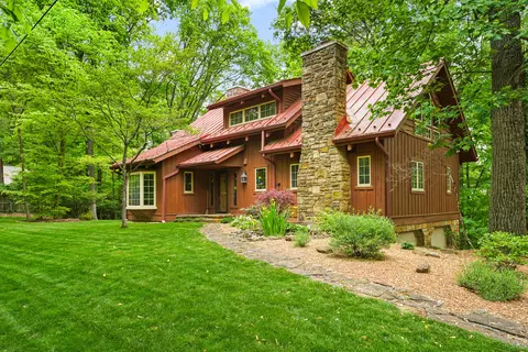 724 Freeman Ridge Rd, Nashville, IN 47448