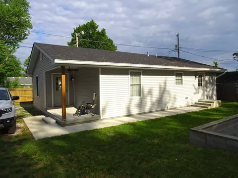259 3rd St, Martinsville, IN 46151