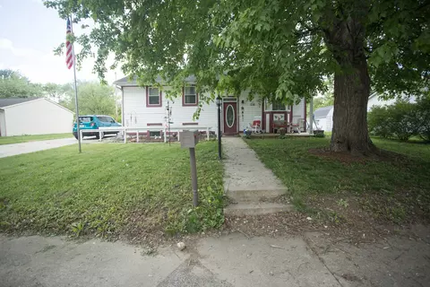311 Northlane Dr, Whiteland, IN 46184