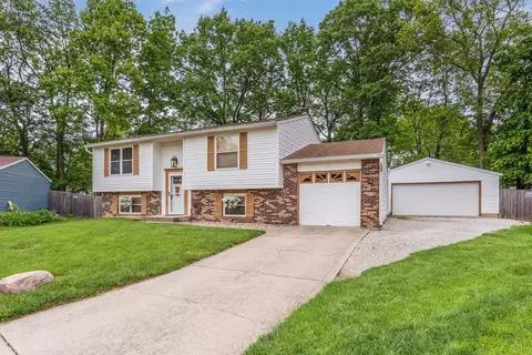 8806 Gumwood Ct, Indianapolis, IN 46234