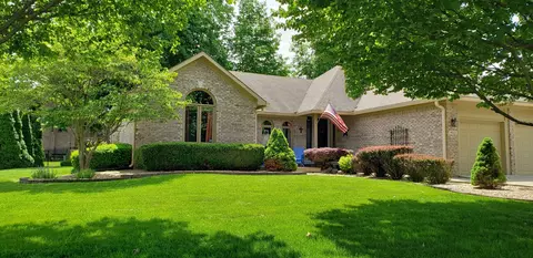 4623 Silver Hill Dr, Greenwood, IN 46142