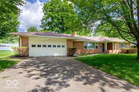 1134 Sunnymead Dr, Anderson, IN 46011
