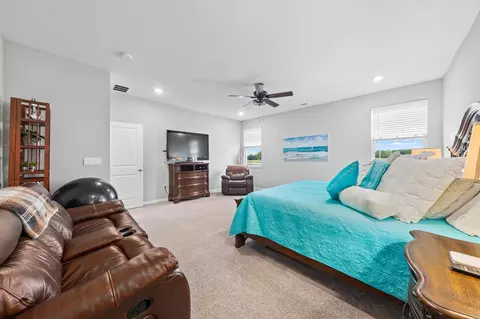 Bedroom - 240 Waterford Ln, Pendleton, IN 46064 photo 3 of 5