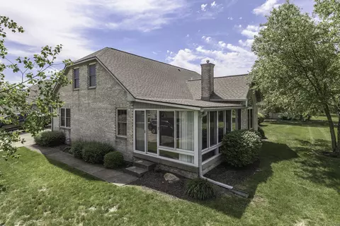 5818 Quail Chase Dr, Indianapolis, IN 46237