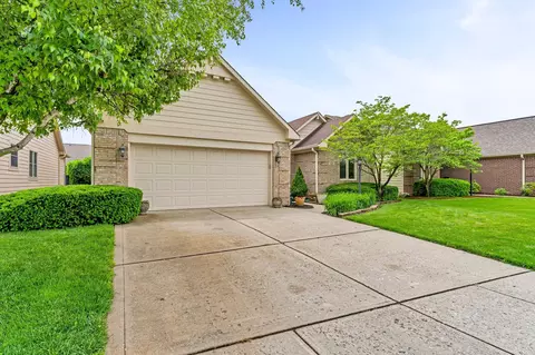 1637 Foxmere Blvd, Greenwood, IN 46142