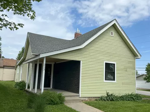 213 Maple St, Crawfordsville, IN 47933