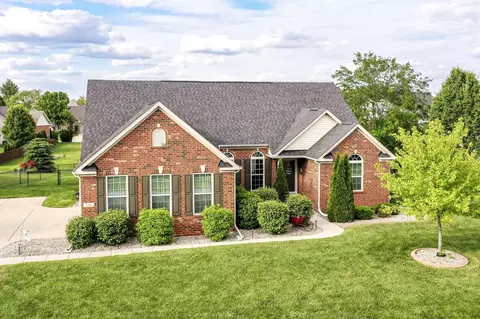 1164 Richmond Ln, Greenwood, IN 46143