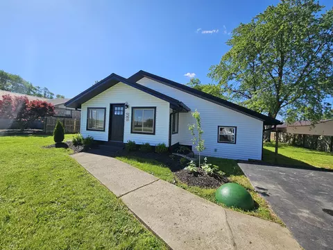 543 Pushville Rd, Greenwood, IN 46143