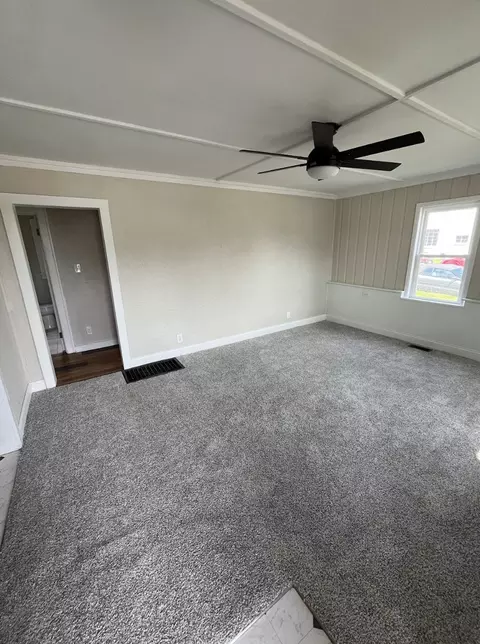 Living - 228 E 29th St, Anderson, IN 46016 photo 1 of 3