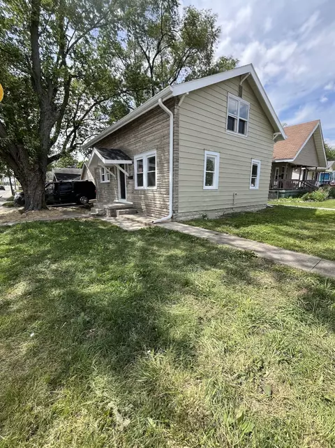 Exterior - 228 E 29th St, Anderson, IN 46016 photo 2 of 2