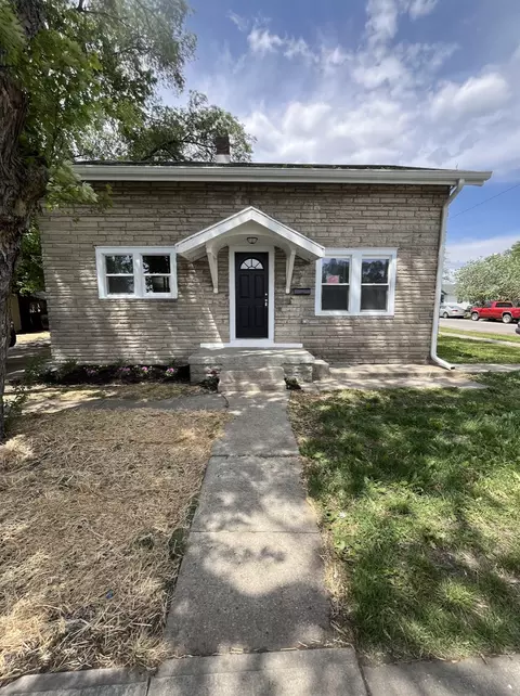 228 E 29th St, Anderson, IN 46016