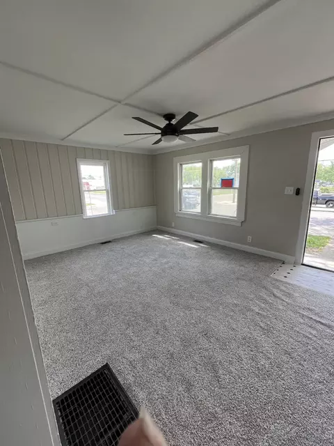 Living - 228 E 29th St, Anderson, IN 46016 photo 3 of 3