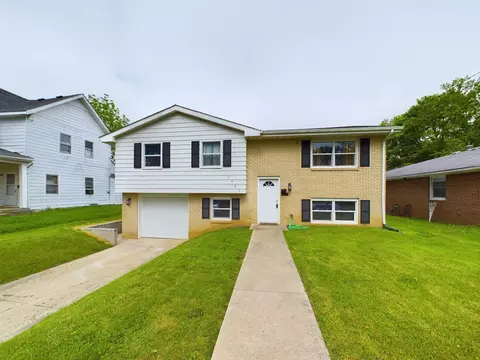 1421 Sherman St, Anderson, IN 46016