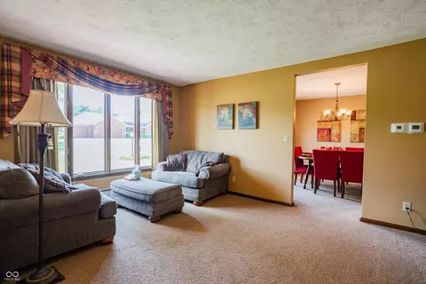Living - 9034 W Robin Rd, Middletown, IN 47356 photo 1 of 4