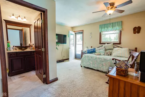 Bedroom - 9034 W Robin Rd, Middletown, IN 47356 photo 2 of 6