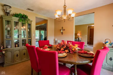 Dining - 9034 W Robin Rd, Middletown, IN 47356 photo 5 of 7