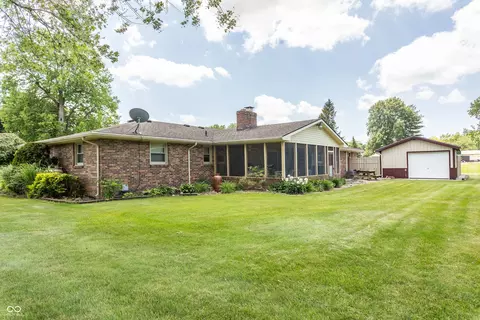 Exterior - 9034 W Robin Rd, Middletown, IN 47356 photo 5 of 14